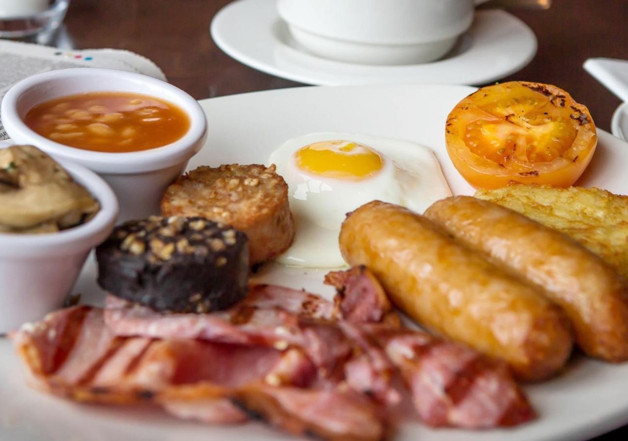 Clayton Hotel Dublin Airport Coolock Dış mekan fotoğraf English breakfast