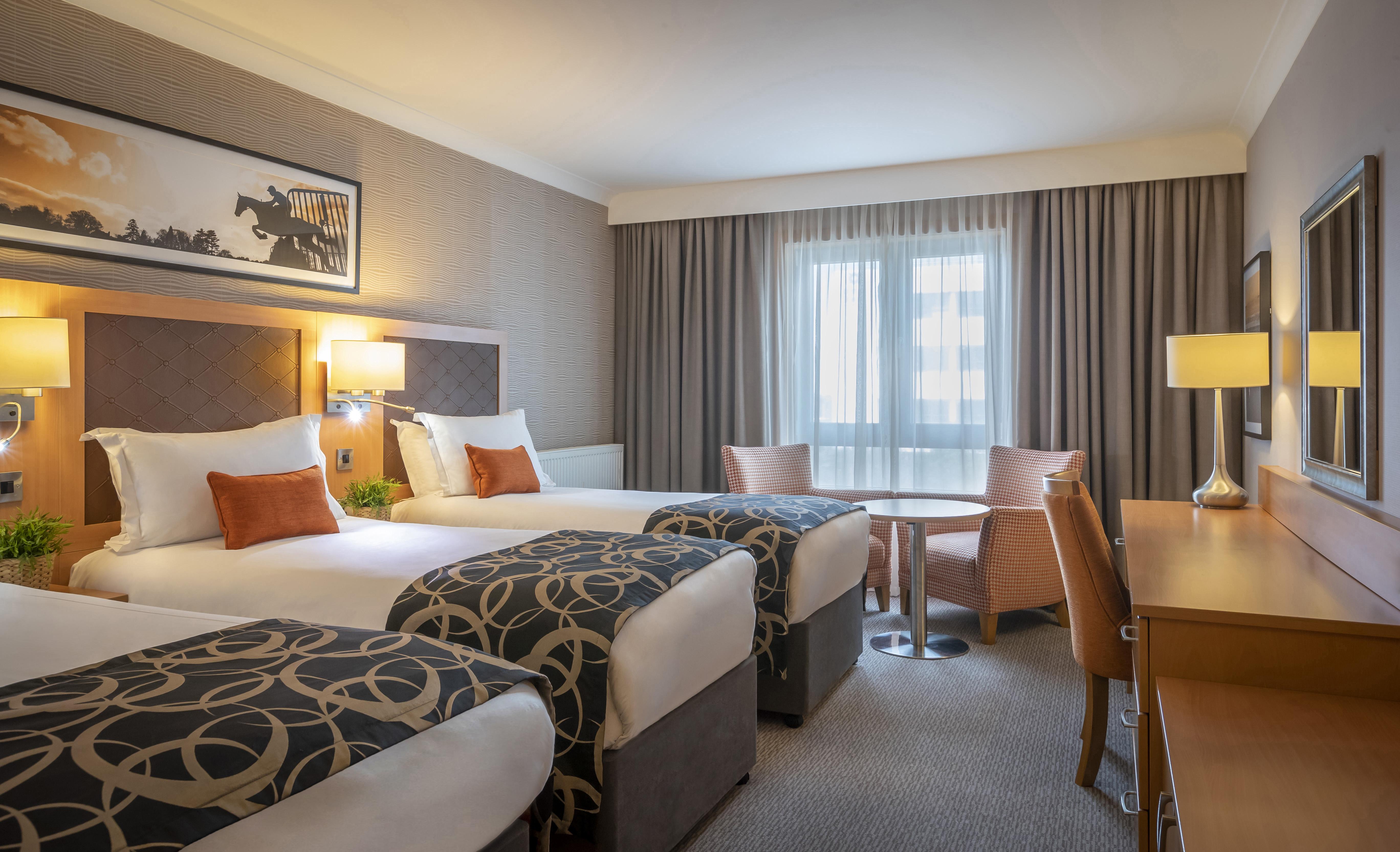 Clayton Hotel Dublin Airport Coolock Dış mekan fotoğraf A room at the Dublin International Hotel